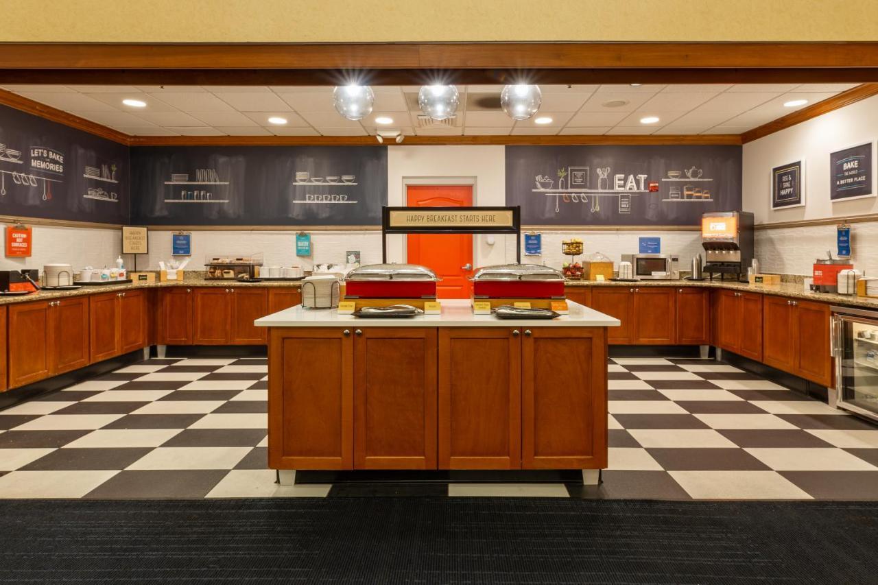 Hampton Inn & Suites Jacksonville Deerwood Park Eksteriør billede