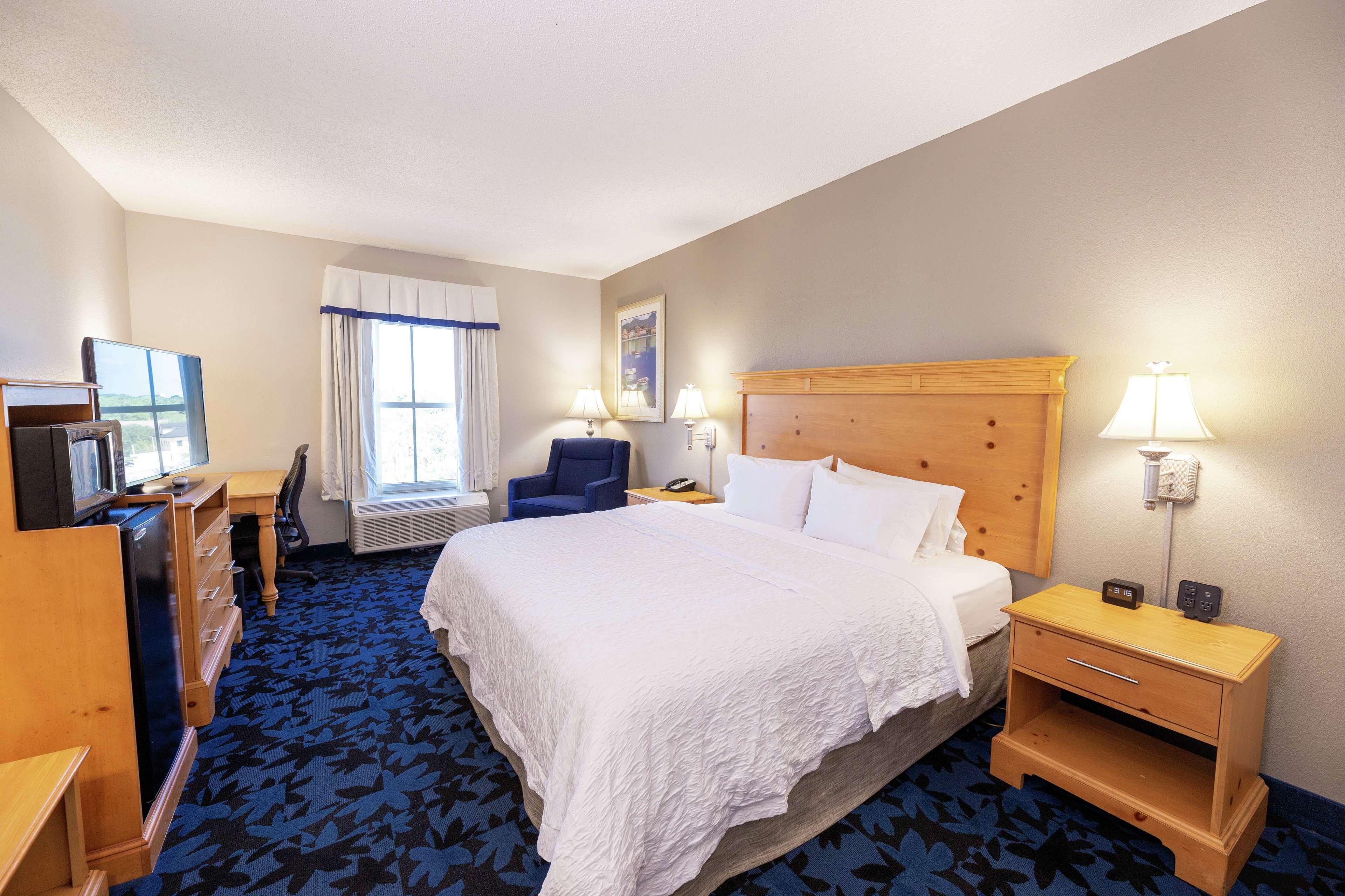 Hampton Inn & Suites Jacksonville Deerwood Park Eksteriør billede