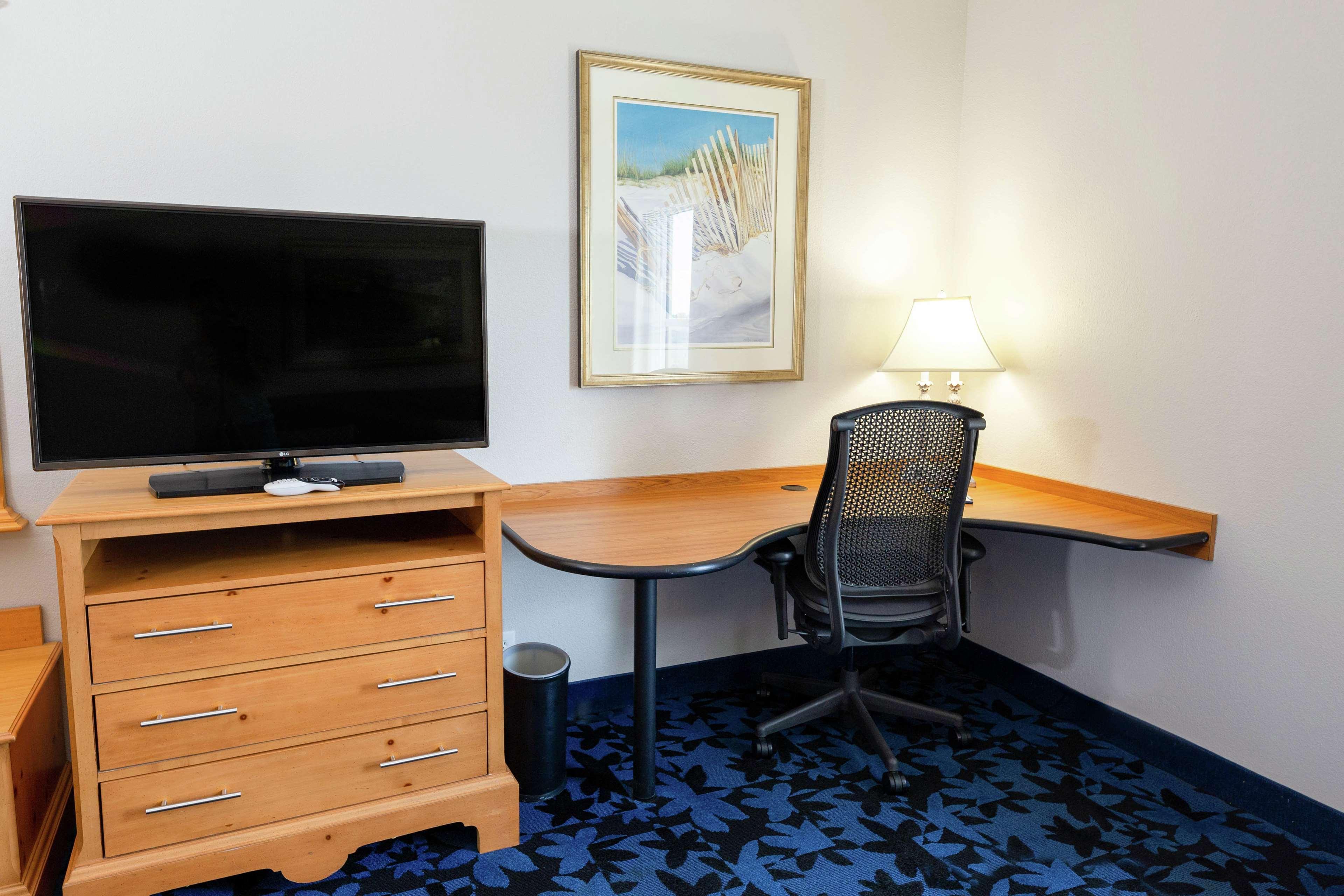 Hampton Inn & Suites Jacksonville Deerwood Park Eksteriør billede