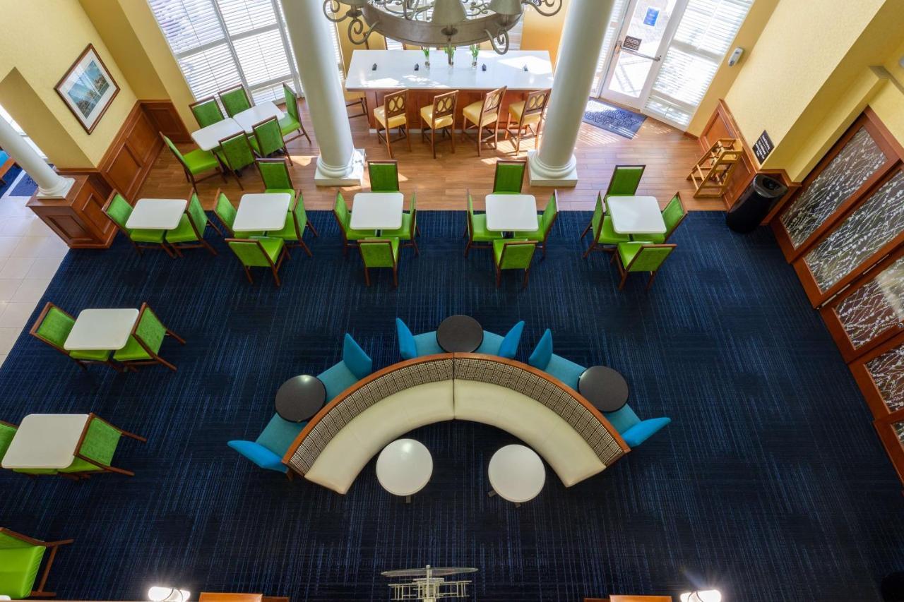 Hampton Inn & Suites Jacksonville Deerwood Park Eksteriør billede