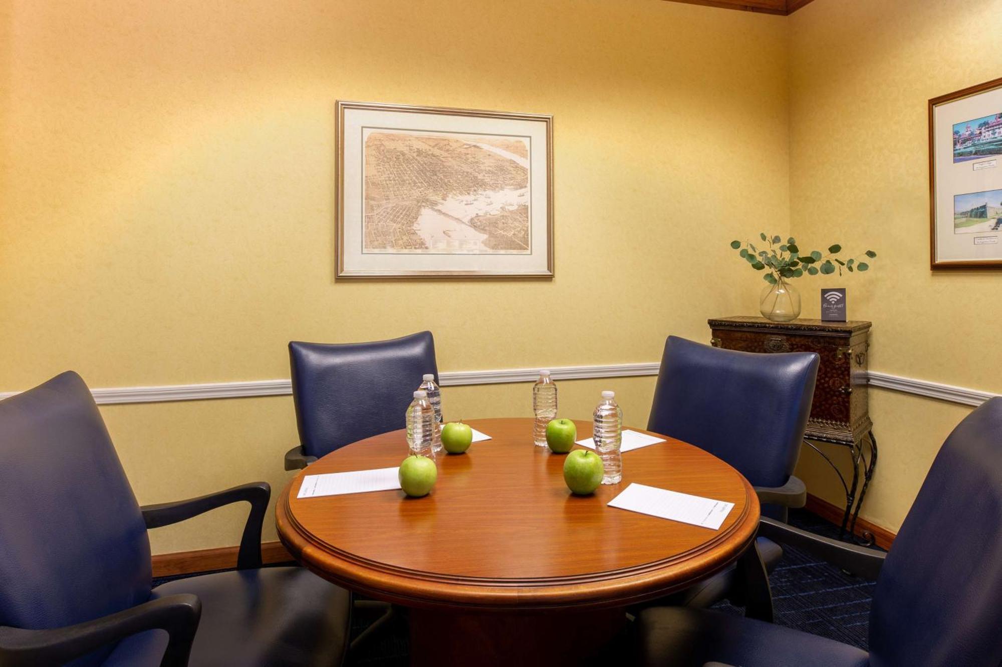 Hampton Inn & Suites Jacksonville Deerwood Park Eksteriør billede