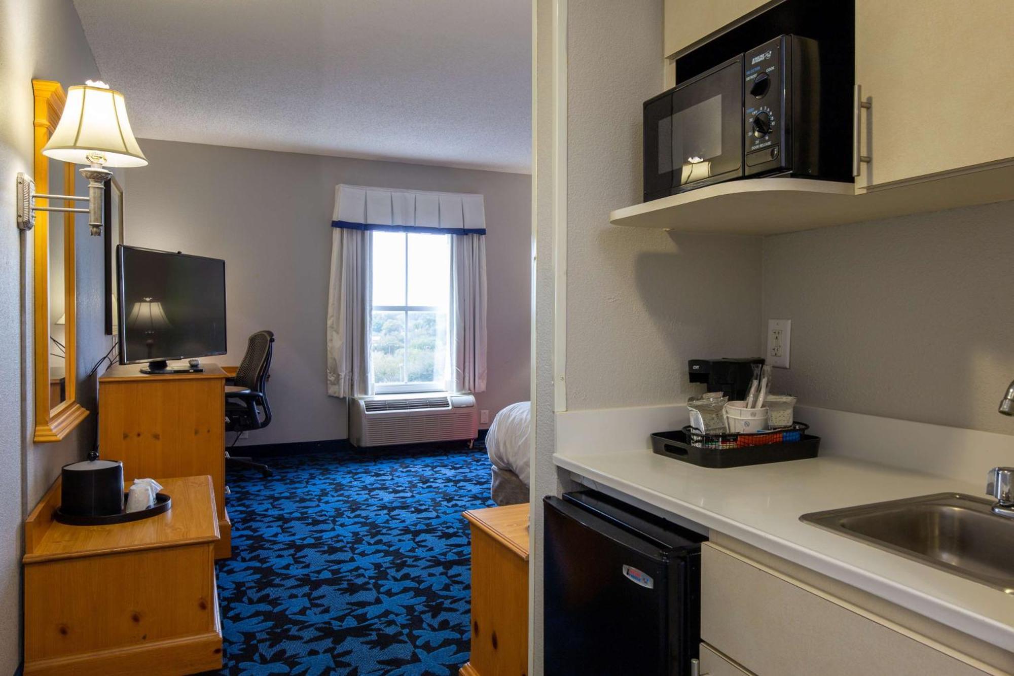 Hampton Inn & Suites Jacksonville Deerwood Park Eksteriør billede